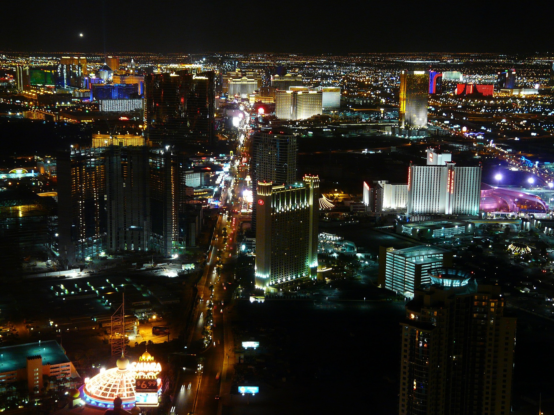 Las Vegas sky line – 2 Big Boys